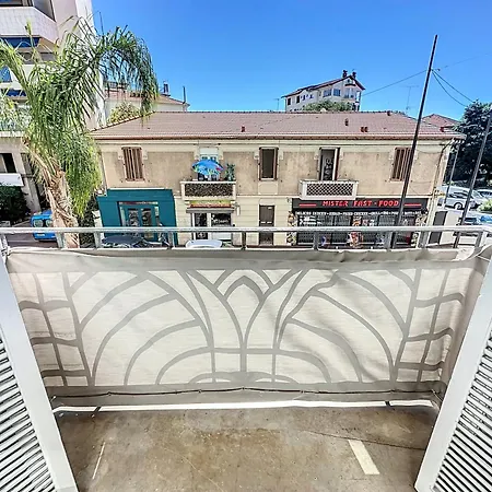 T2 Climatise Au Coeur De Juan Les Pins - 200m De La