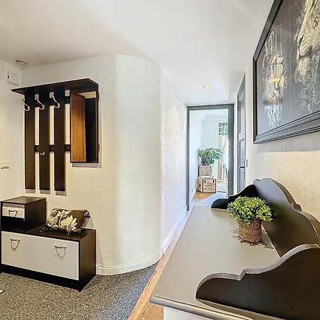 Apartment T2 Climatise Au Coeur De Juan Les Pins - 200m De La *